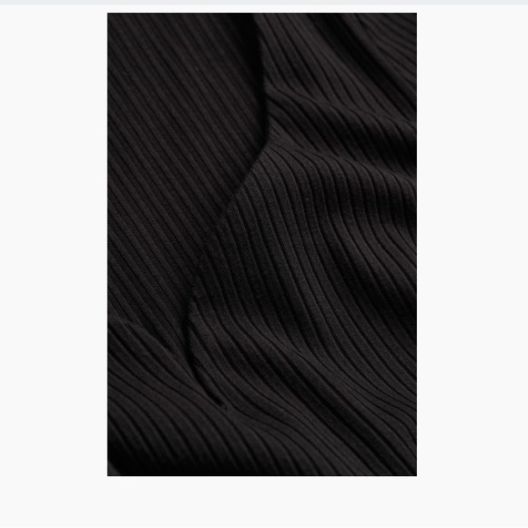 H&M Sweetheart Neck Long Sleeve Top | Large | NWT - Picture 3 of 5